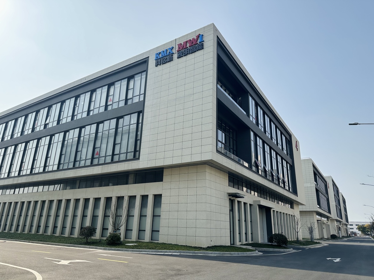 科铭新 科铭新